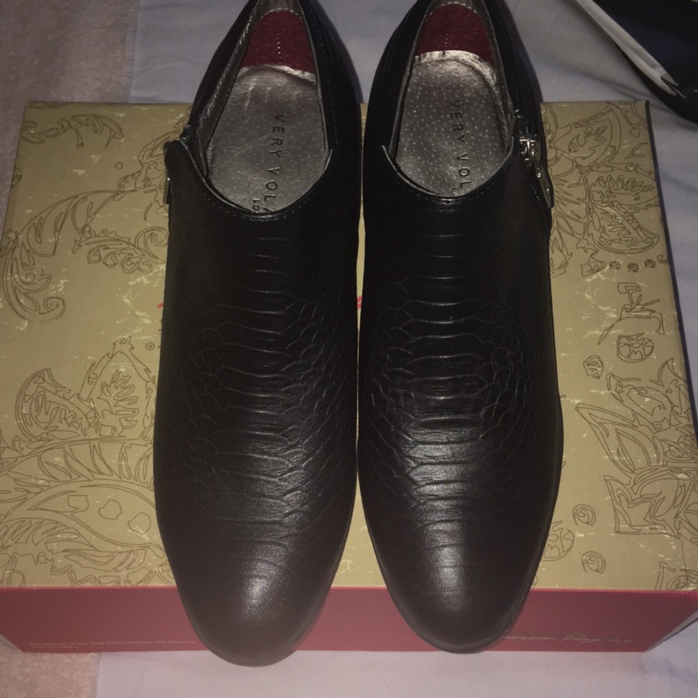 Very Volatile Black Booties